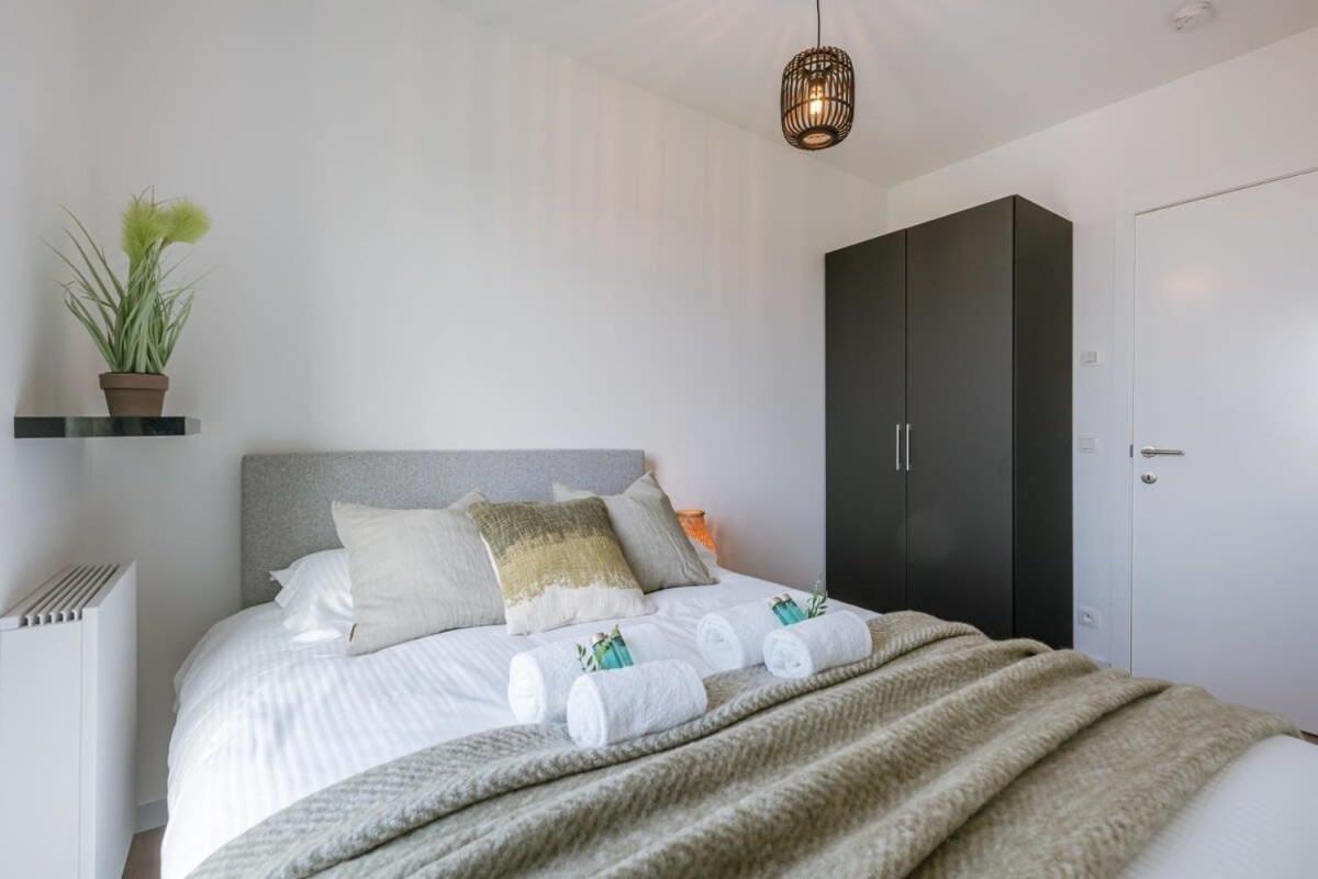 Huswell - Bright Apartment With Seaview Bredene Extérieur photo